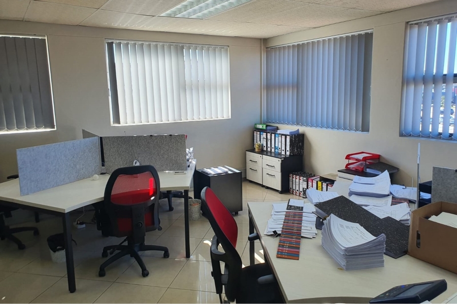 To Let commercial Property for Rent in Newton Park Eastern Cape
